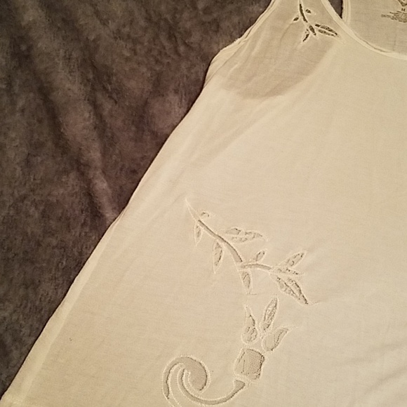 NWOT! Princess Vera Wang Tank Top - Picture 2 of 3